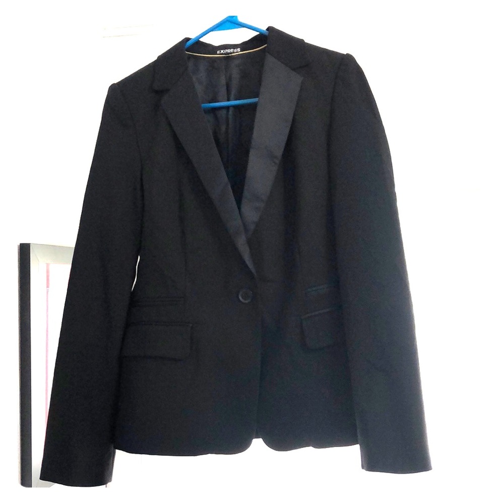 Black Blazer